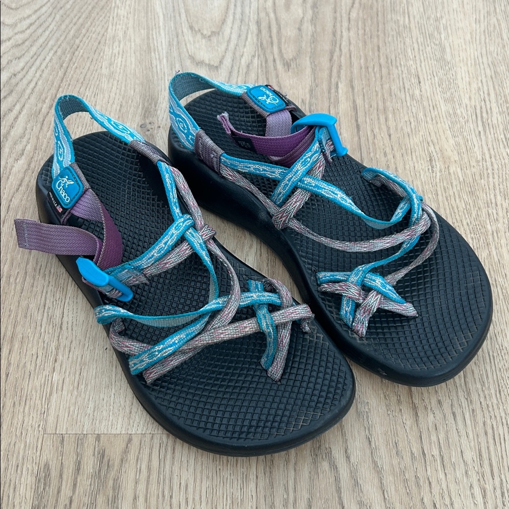 Women’s Chaco Sandals Blue & Purple Size 9‎